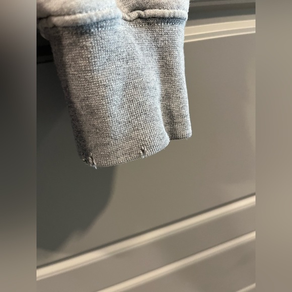 American Eagle Crew Neck Sweater - Picture 5 of 7